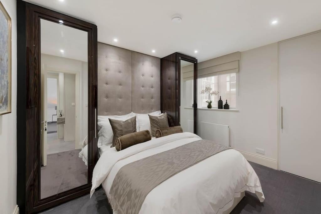 Wonderful Knightsbridge Apartment By Harrods Лондон Екстериор снимка